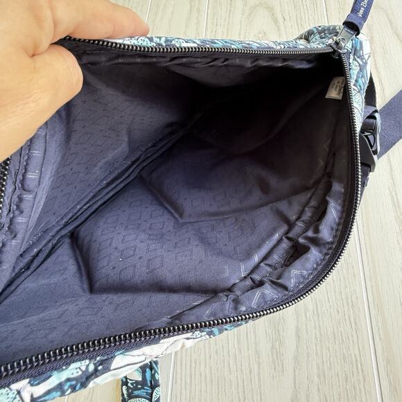 Vera Bradley Sea Life Navy Sling Backpack – Lighten Up Line - Picture 6 of 8